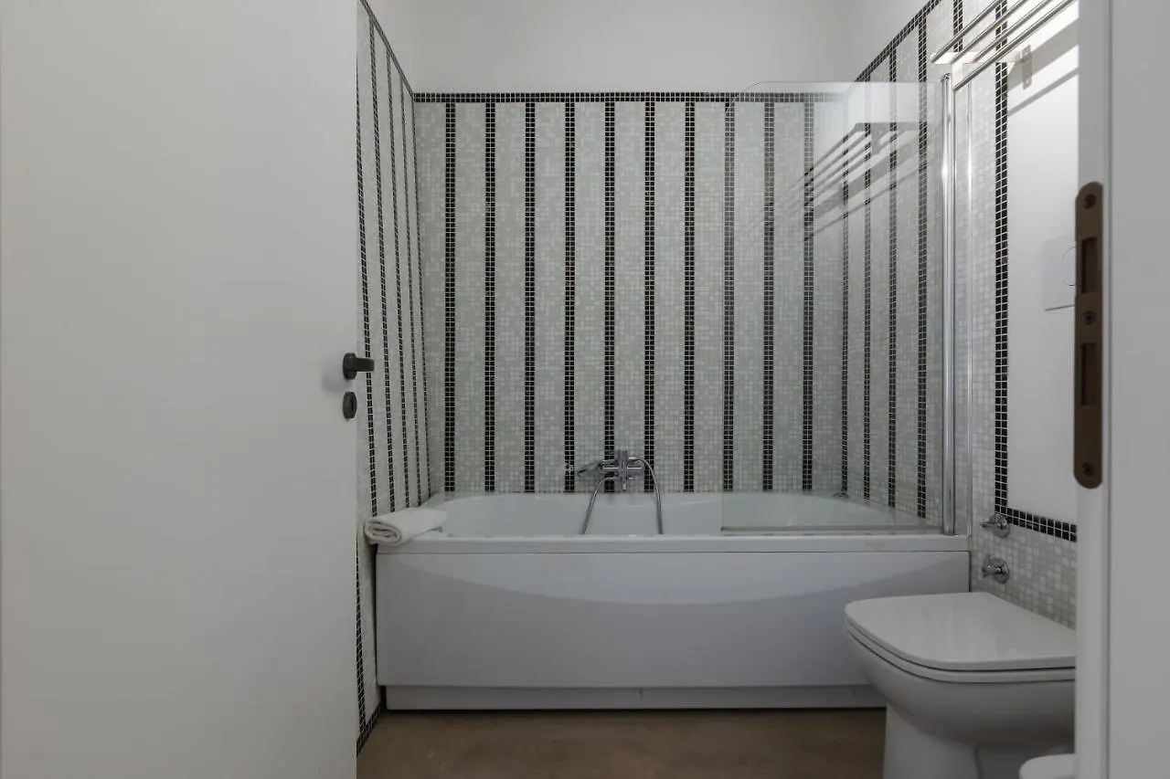 Palazzo Cavarretta - Pinella'S Rooms And Apartment Palermo Guest house