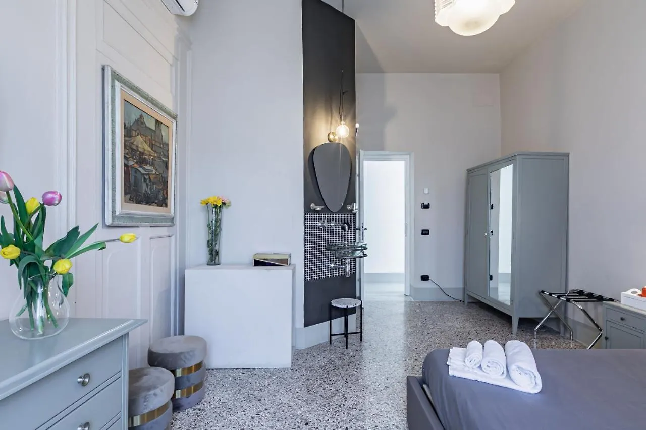 Palazzo Cavarretta - Pinella'S Rooms And Apartment Palermo Italy