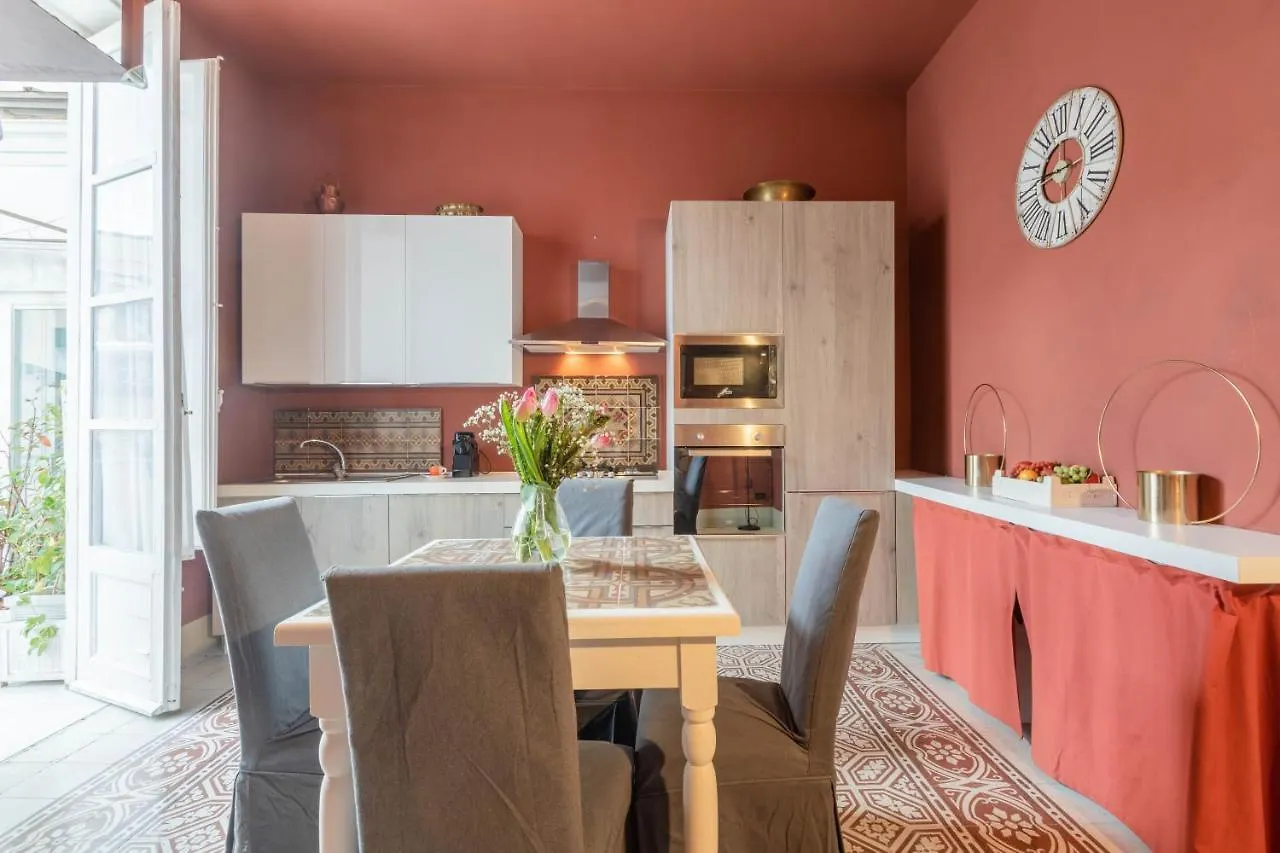 Palazzo Cavarretta - Pinella'S Rooms And Apartment Palermo