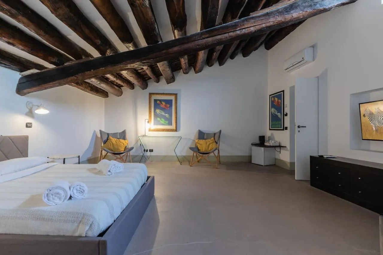 Guest house Palazzo Cavarretta - Pinella'S Rooms And Apartment Palermo